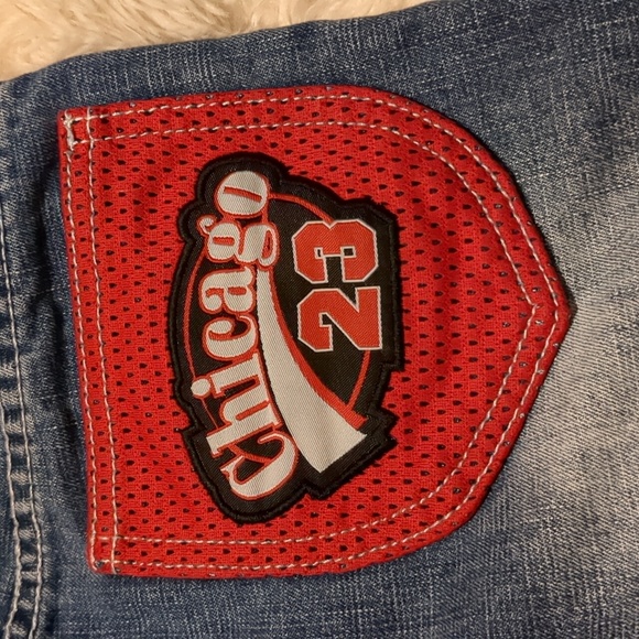 Chicago bulls 23 denim shorts size 6 made by emergency exit unisex - Picture 7 of 14